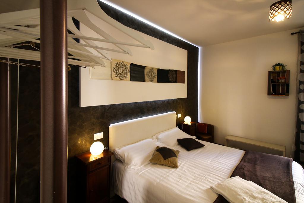Caroline Rooms Рим Экстерьер фото