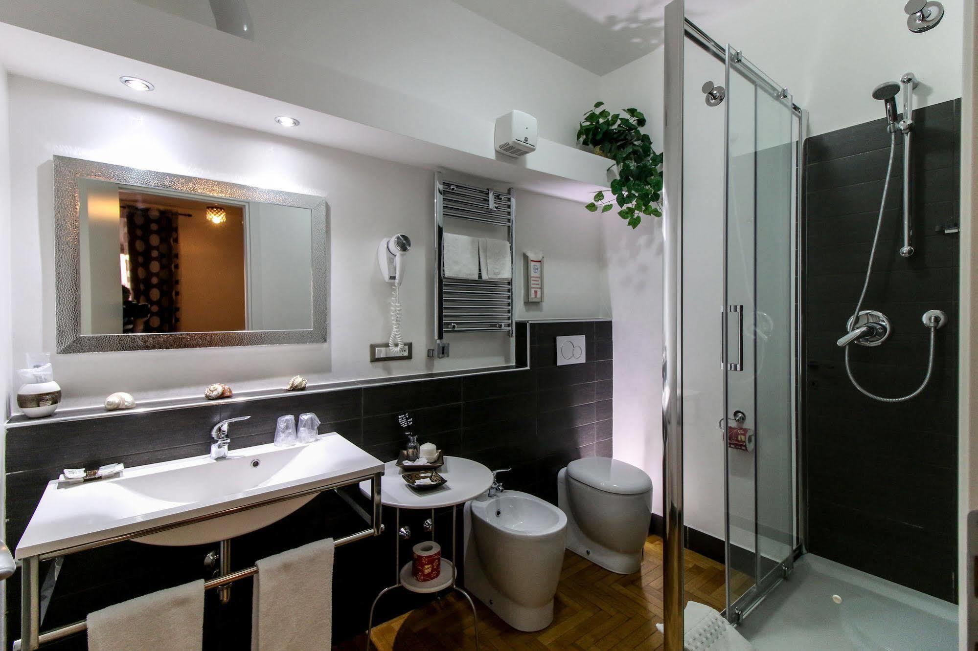 Caroline Rooms Рим Экстерьер фото