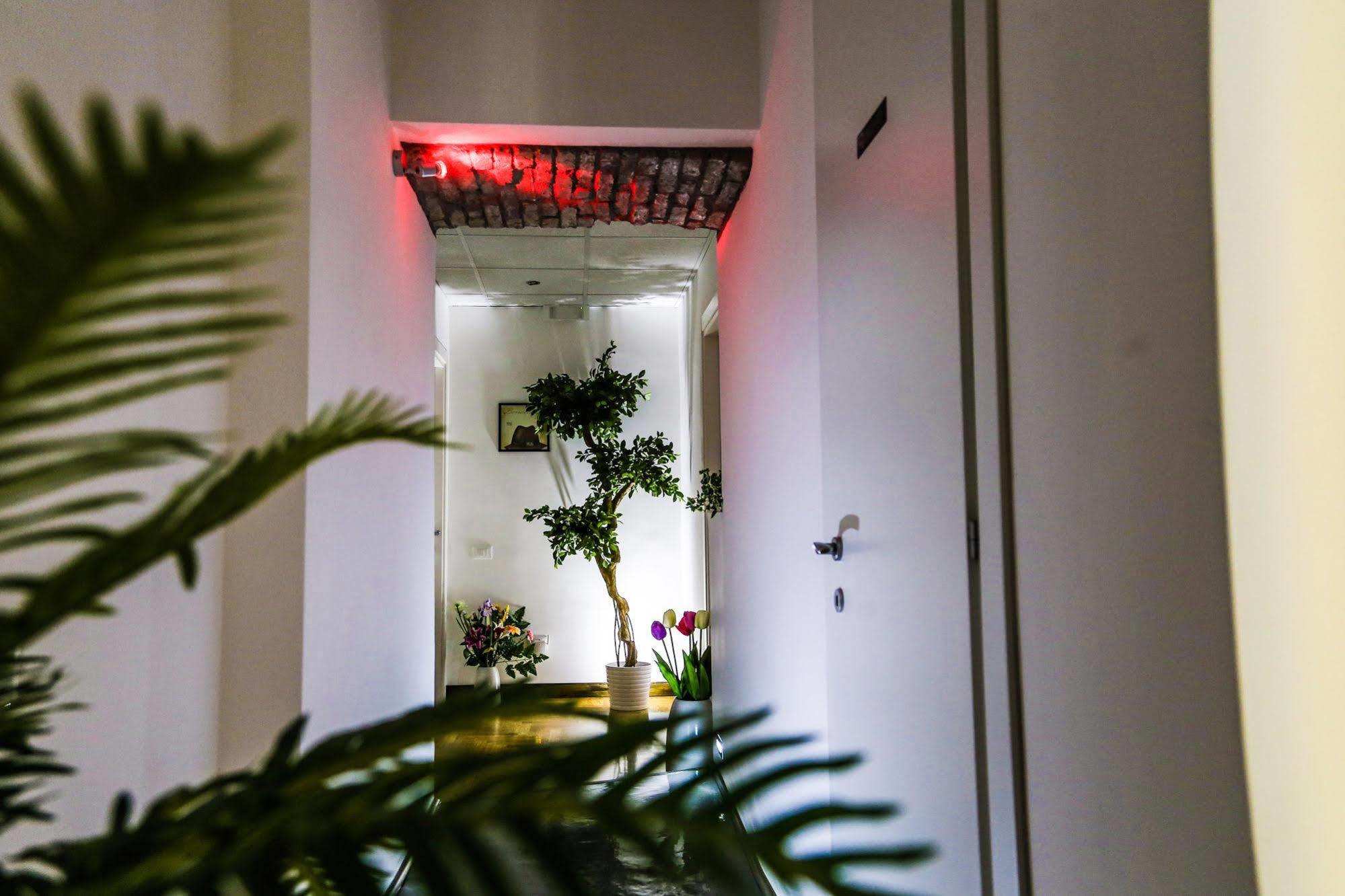 Caroline Rooms Рим Экстерьер фото
